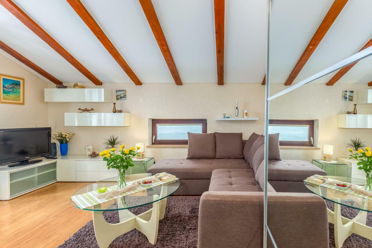 Korina Apartment Kostrena Bagian luar foto