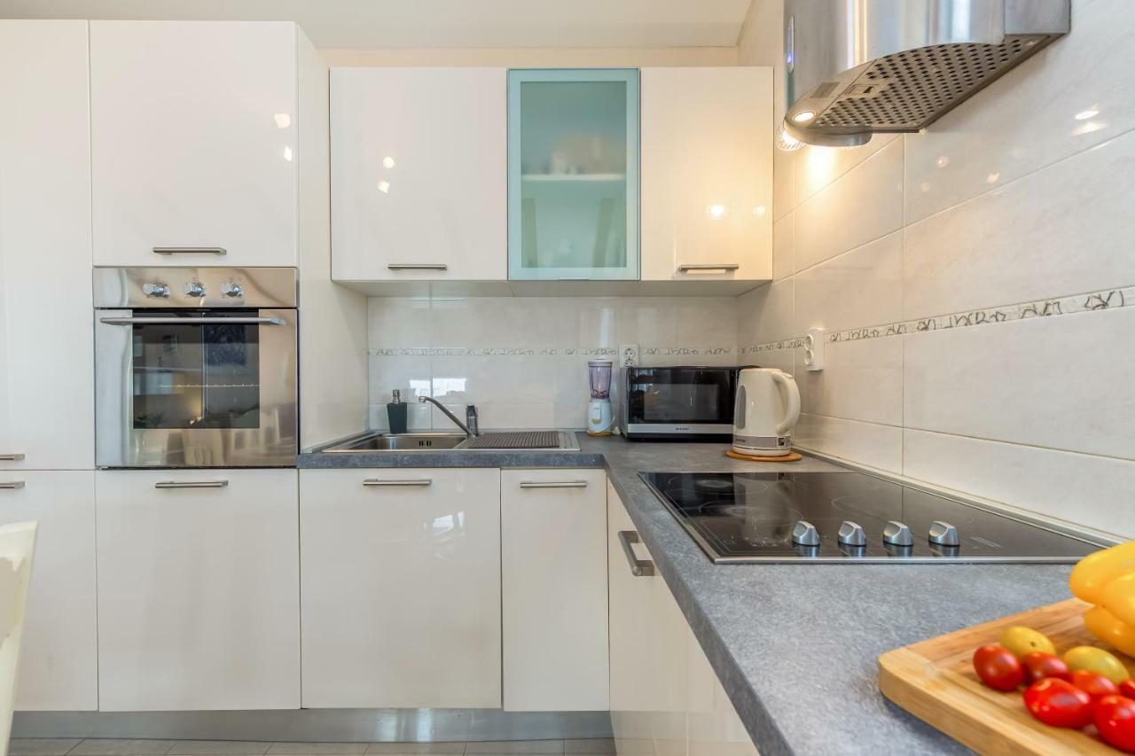 Korina Apartment Kostrena Bagian luar foto